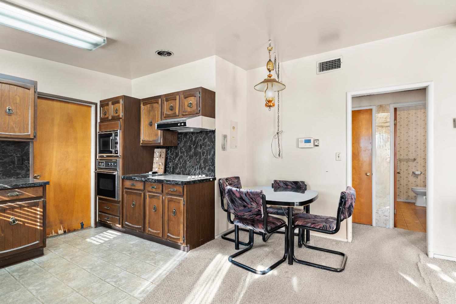 2043 Ellis Street Modesto, CA 95354 - Photo 12 of 44