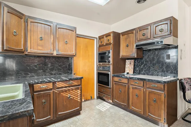 $369,000 | 2043 Ellis Street, Modesto, CA 95354