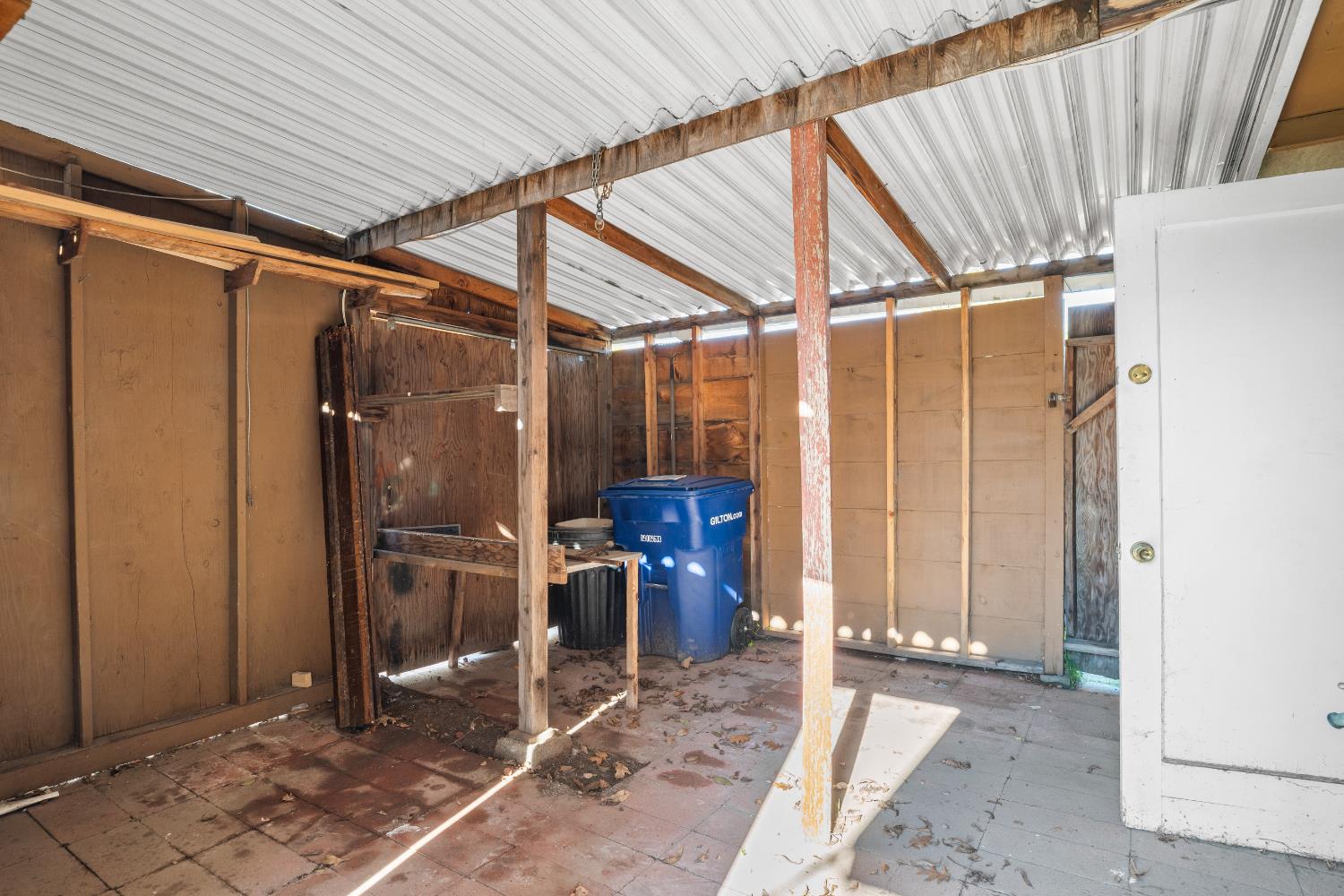 2043 Ellis Street Modesto, CA 95354 - Photo 41 of 44