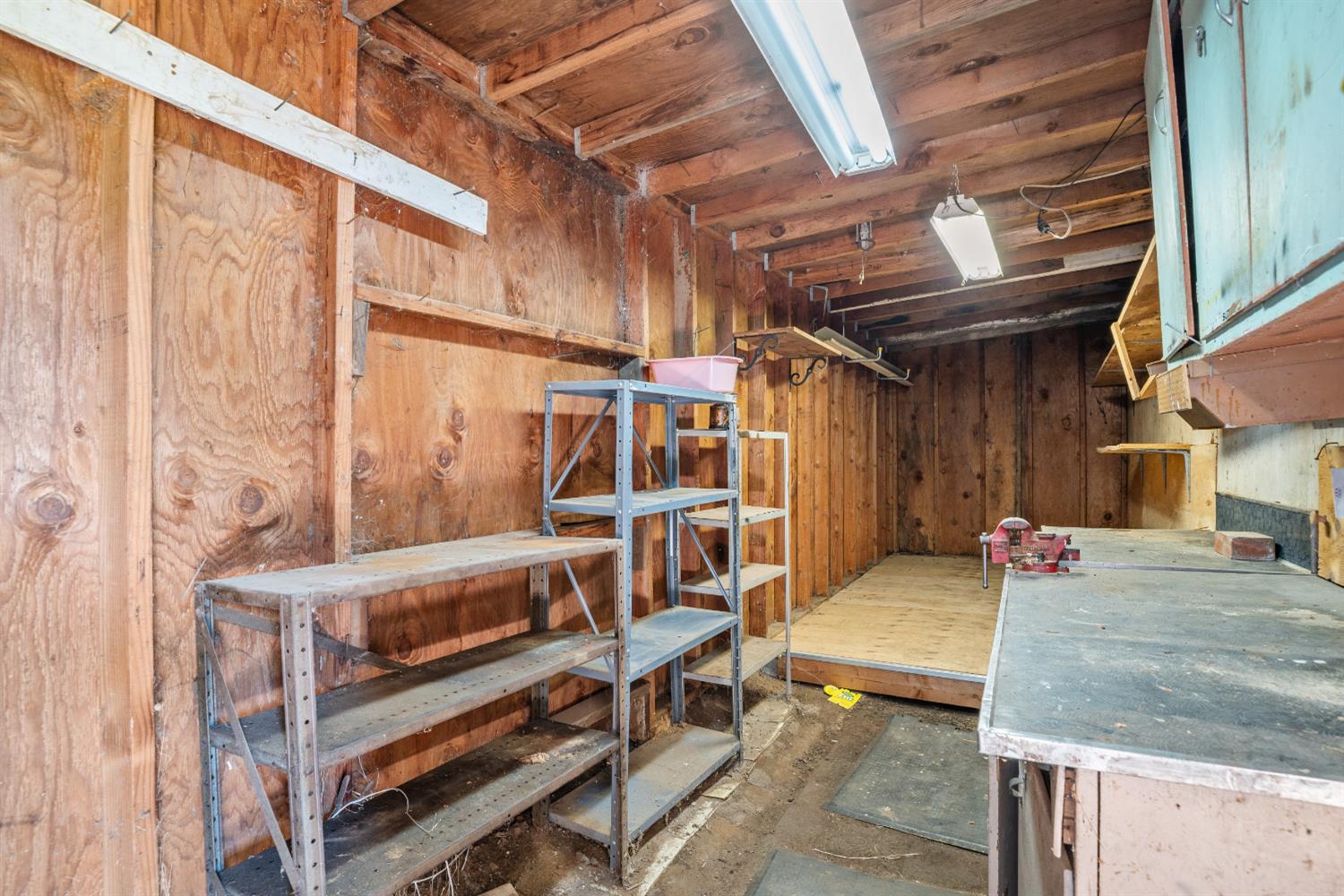 2043 Ellis Street Modesto, CA 95354 - Photo 42 of 44