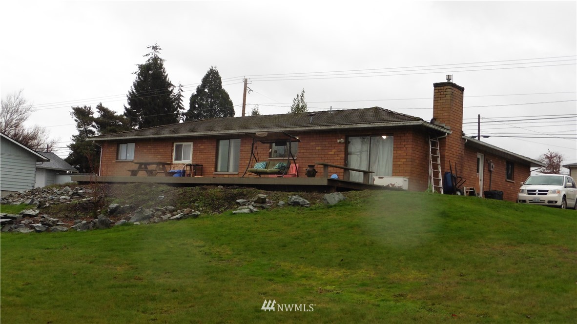 17111 Peterson Road Burlington, WA 98233 - Photo 5 of 12 Gallery Image 5