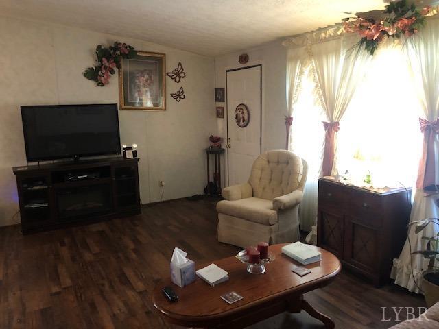 5245 Piney Road Gretna, VA 24557 - Photo 6 of 23 Gallery Image 6