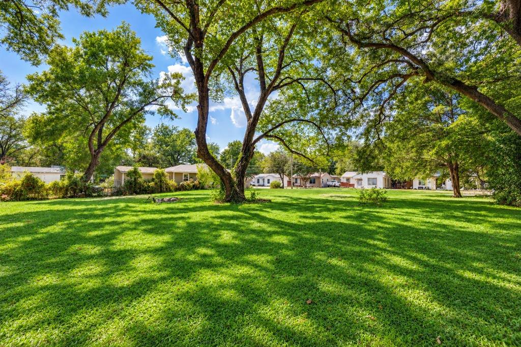 3014 Reed Lane Dallas, TX 75215 - Photo 9 of 18 Staged
