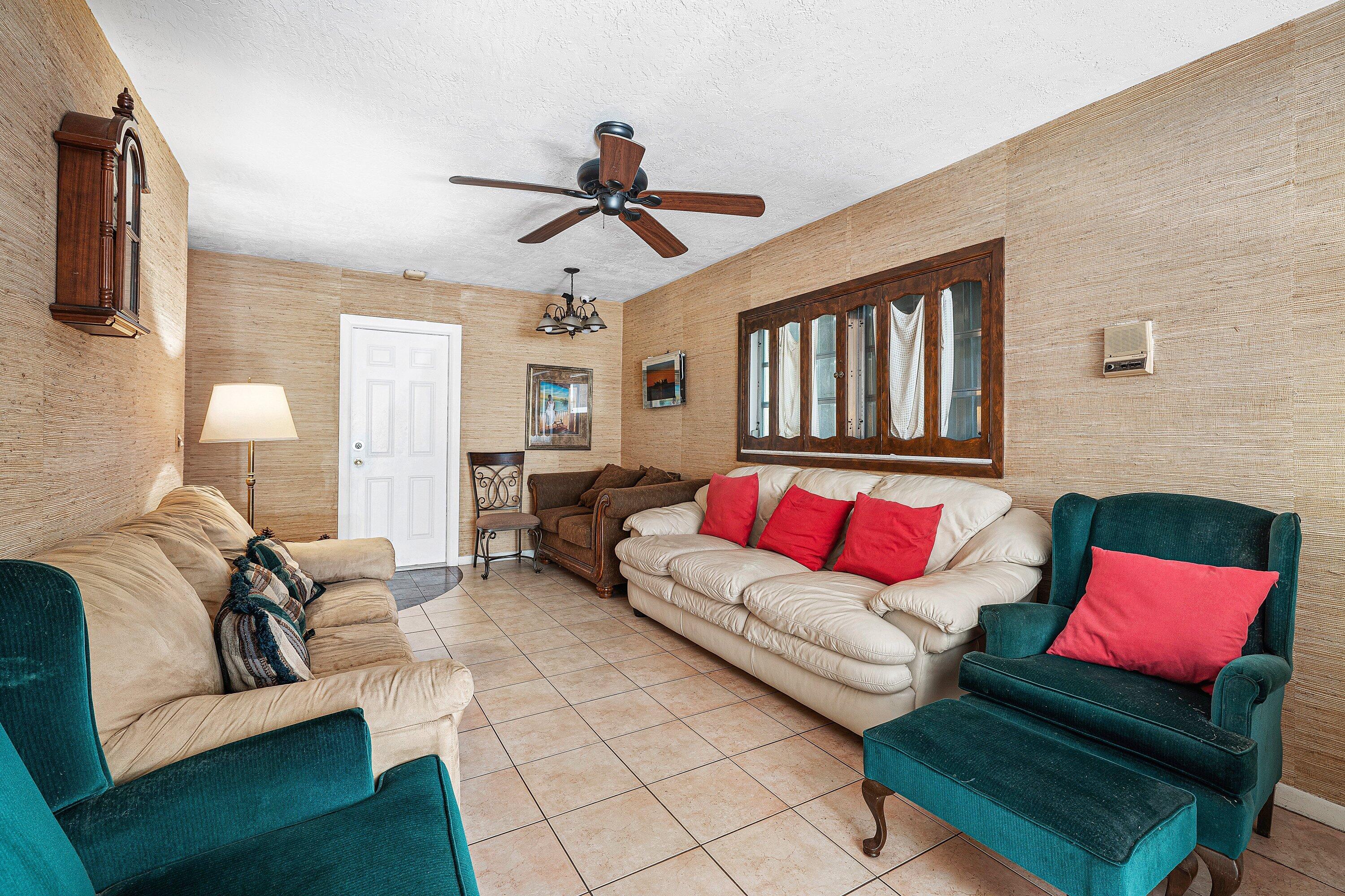1200 Northwest 4th Avenue Boca Raton, FL 33432 - Photo 12 of 24 007-1200Northwest4thAvenue-BocaRaton-FL-
