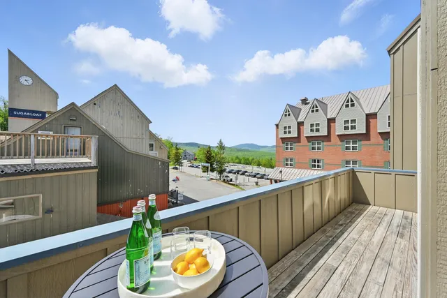 $669,000 | 3027 Main Street, Unit 3027, Carrabassett Valley, ME 04947