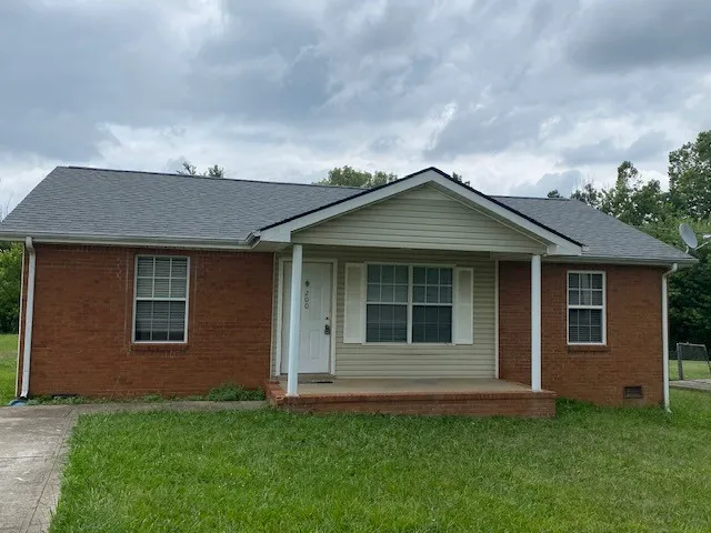 $1,050 | 200 Hugh Hunter Road, Oak Grove, KY 42262