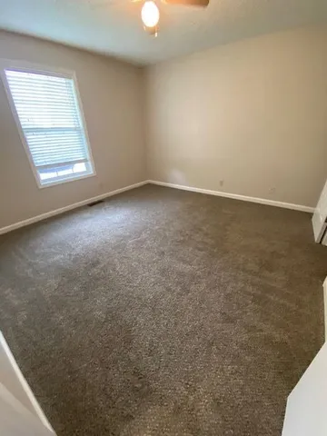 $1,050 | 200 Hugh Hunter Road, Oak Grove, KY 42262