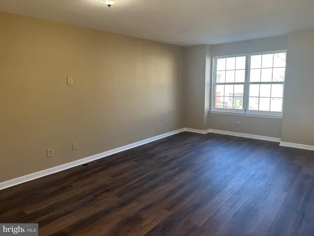 $2,200 | 7114 Wytheville Circle, Fredericksburg, VA 22407