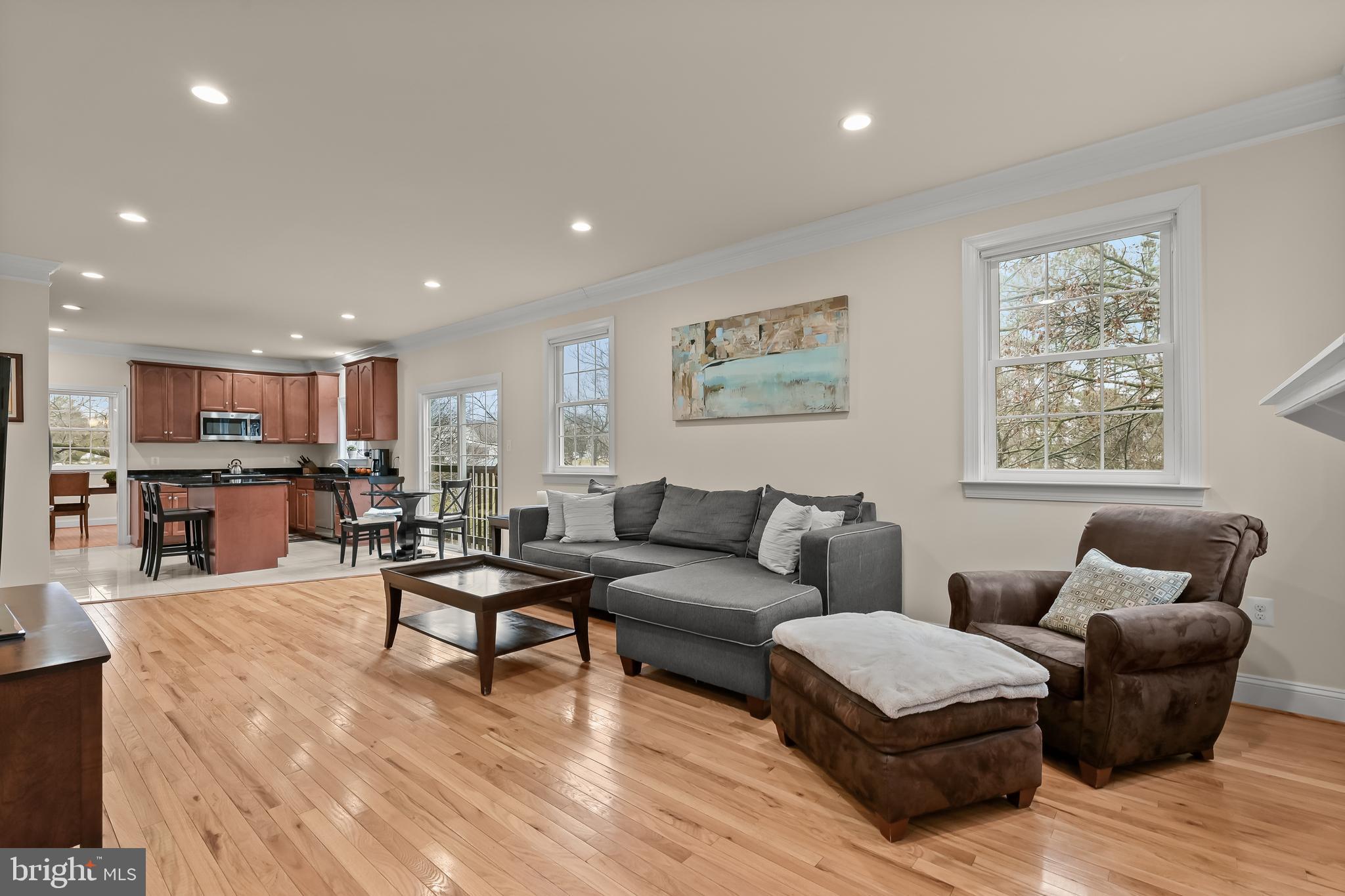 10655 Harding Road Laurel, MD 20723 - Photo 15 of 50 Family Room