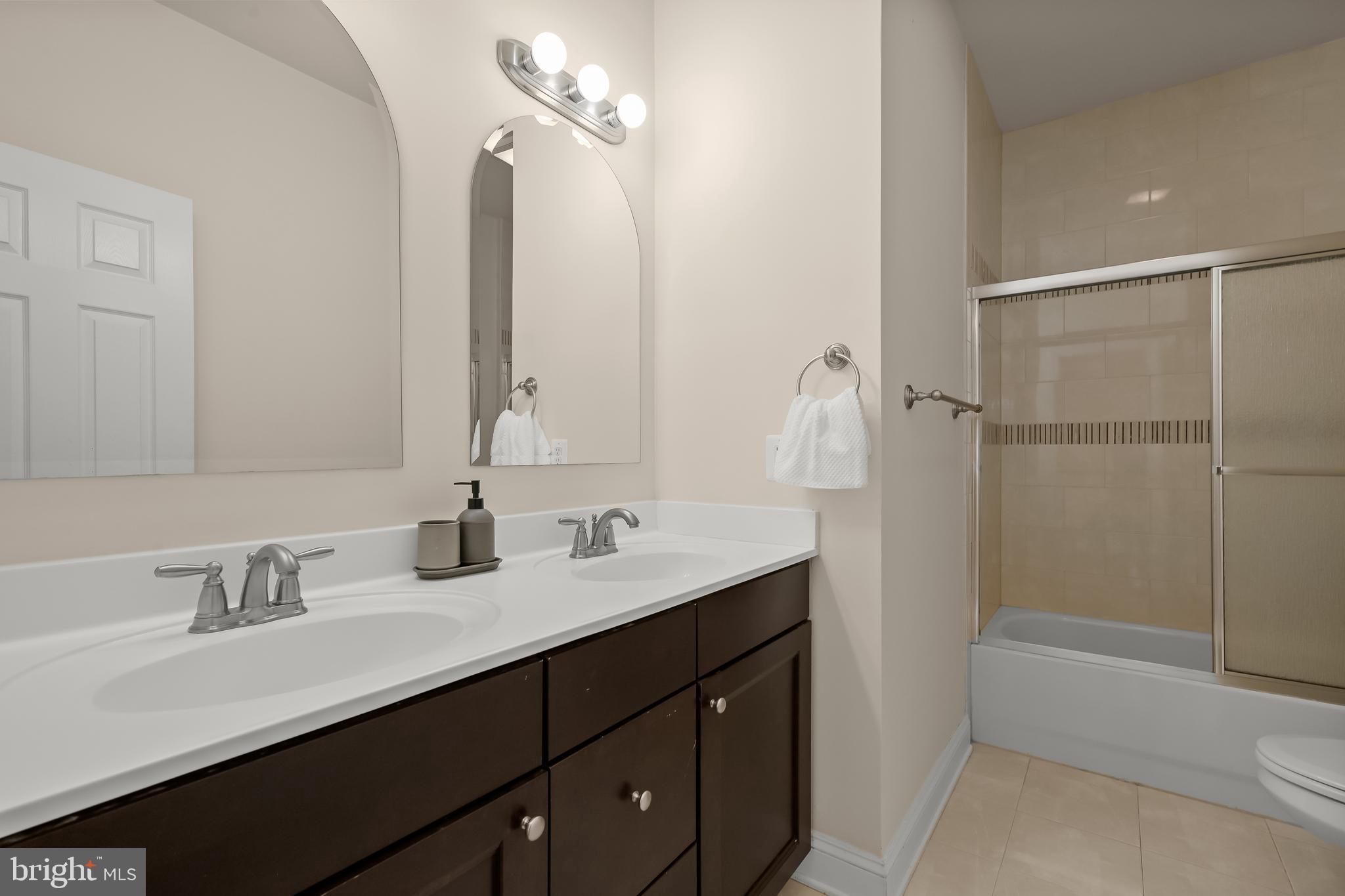 10655 Harding Road Laurel, MD 20723 - Photo 31 of 50 Full Bath
