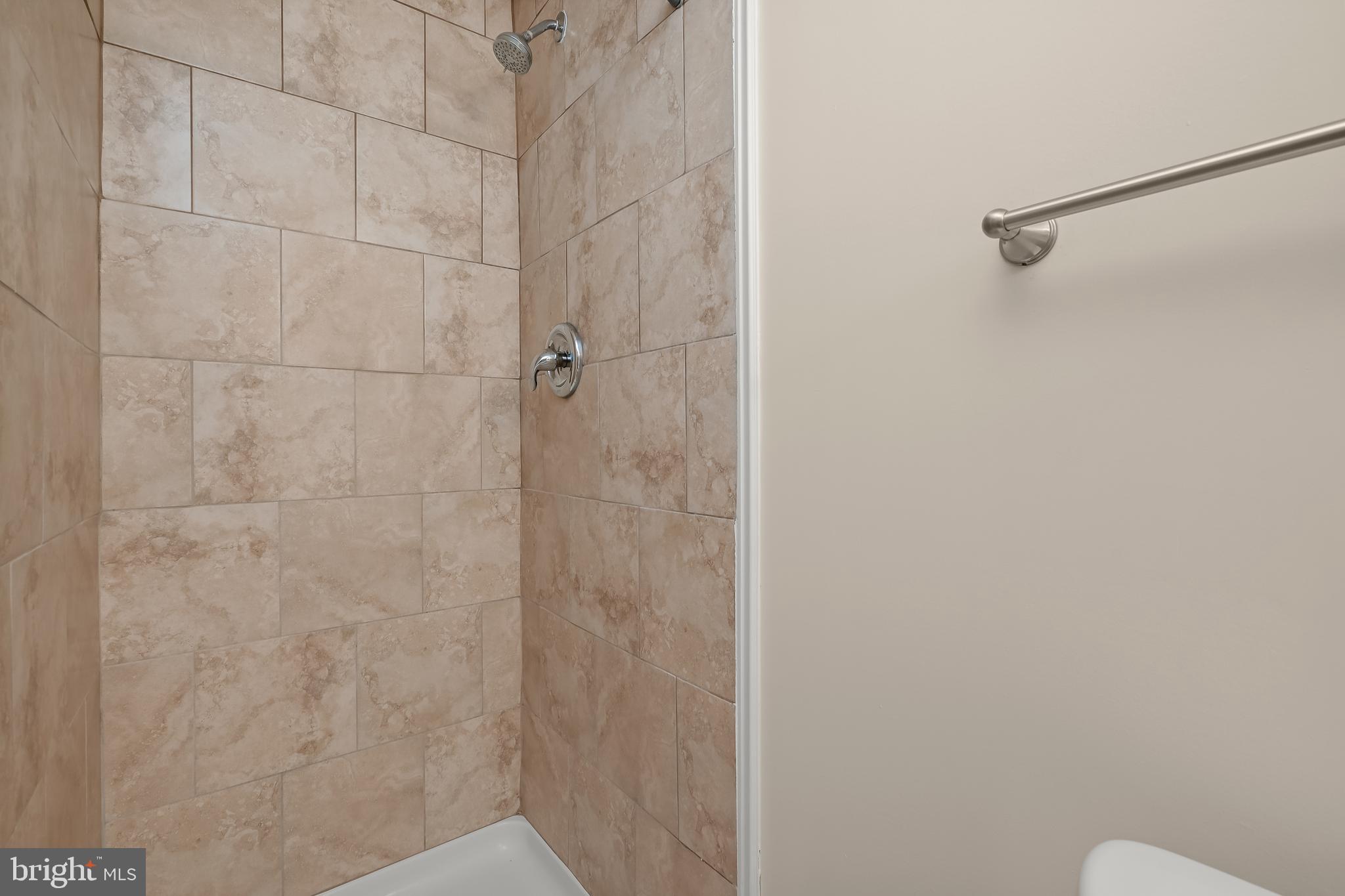 10655 Harding Road Laurel, MD 20723 - Photo 42 of 50 Full Bath