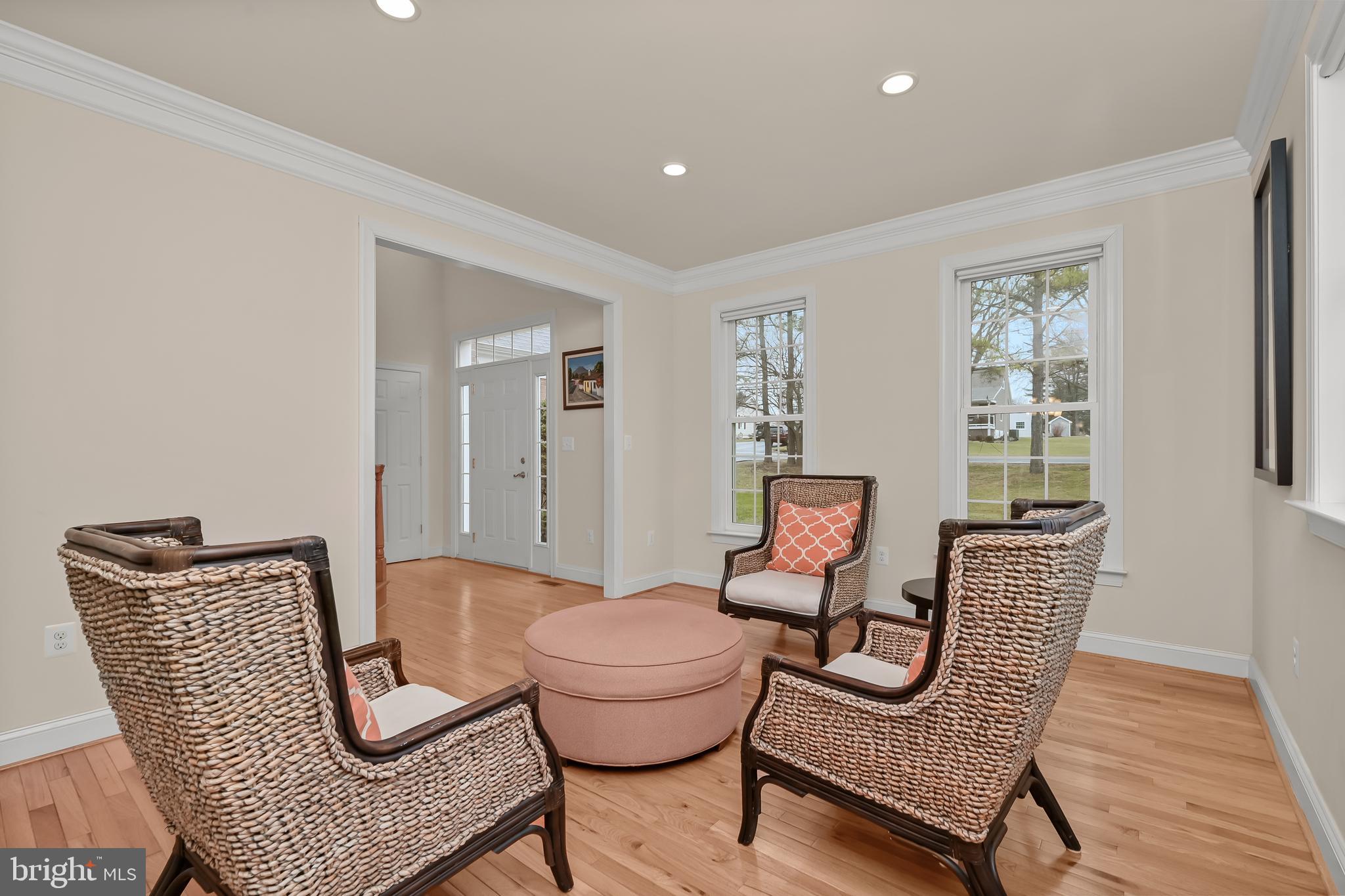 10655 Harding Road Laurel, MD 20723 - Photo 10 of 50 Formal Living Room