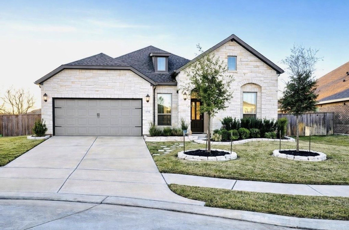 4334 Redford Valley Road Rosharon, TX 77583 - Photo 1 of 43