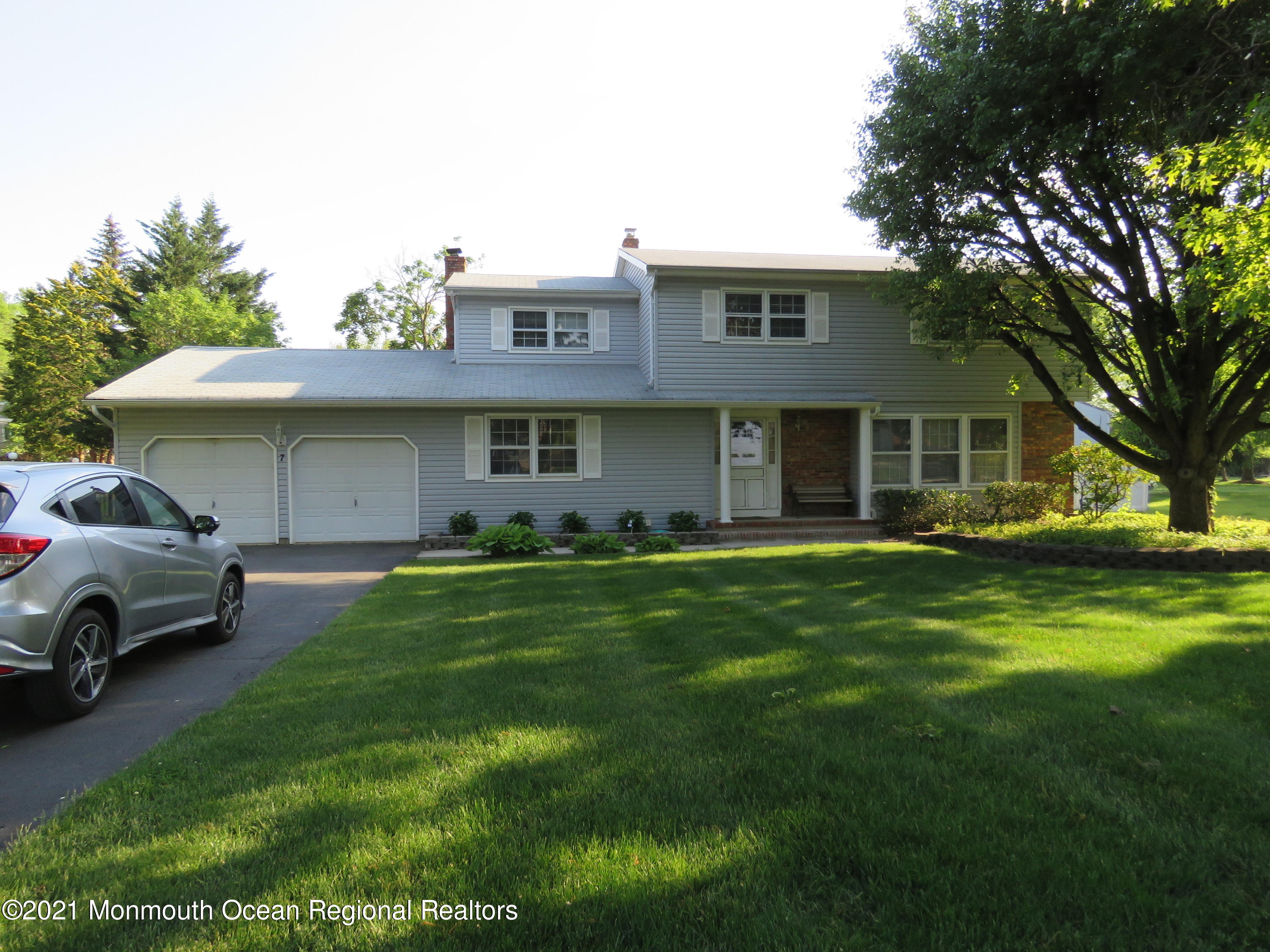 7 Birch Hill Road Freehold, NJ 07728 - Photo 3 of 36 IMG_1205
