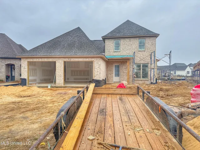 $627,900 | 220 Herons Bay Circle, Madison, MS 39110