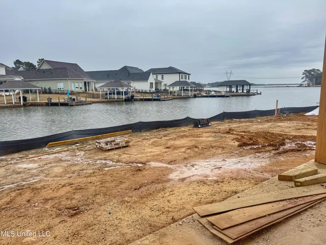 $627,900 | 220 Herons Bay Circle, Madison, MS 39110