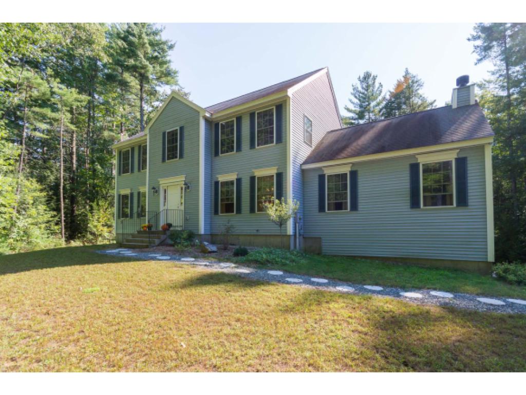 65 Whitehouse Road Rochester, NH 03867 - Photo 1 of 36