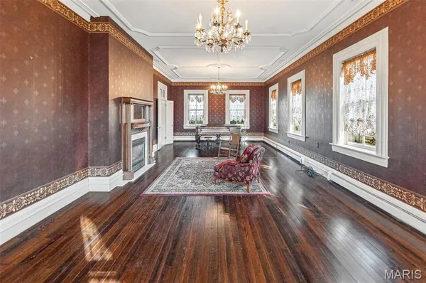 $399,000 | 305 North Hanover Street, Okawville, IL 62271