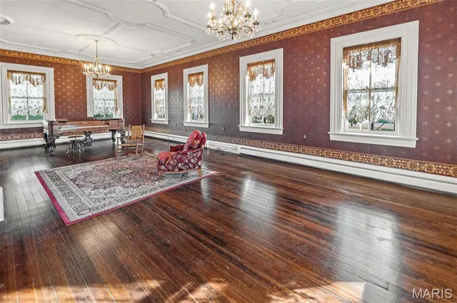 $399,000 | 305 North Hanover Street, Okawville, IL 62271