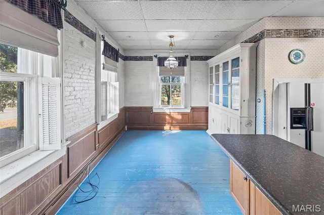 $399,000 | 305 North Hanover Street, Okawville, IL 62271