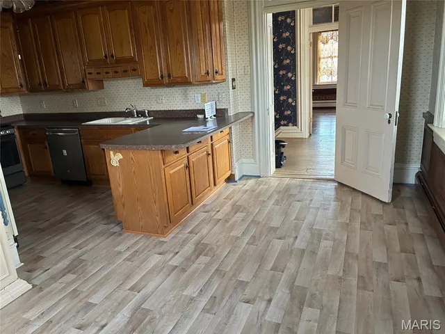 $399,000 | 305 North Hanover Street, Okawville, IL 62271