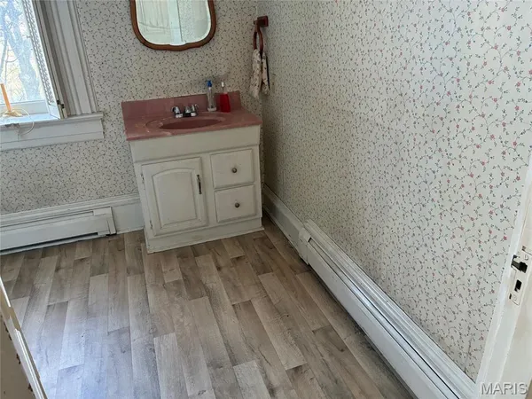 $399,000 | 305 North Hanover Street, Okawville, IL 62271