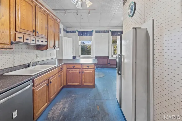 $399,000 | 305 North Hanover Street, Okawville, IL 62271