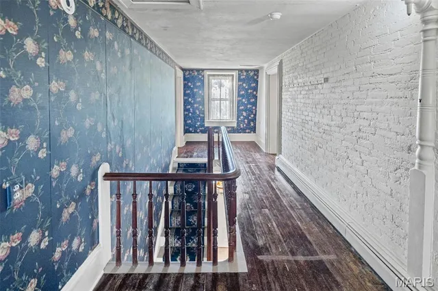 $399,000 | 305 North Hanover Street, Okawville, IL 62271