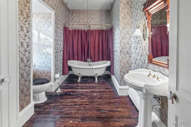 $399,000 | 305 North Hanover Street, Okawville, IL 62271