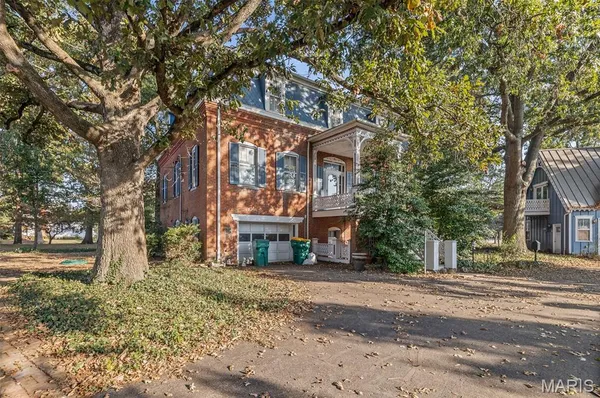 $399,000 | 305 North Hanover Street, Okawville, IL 62271