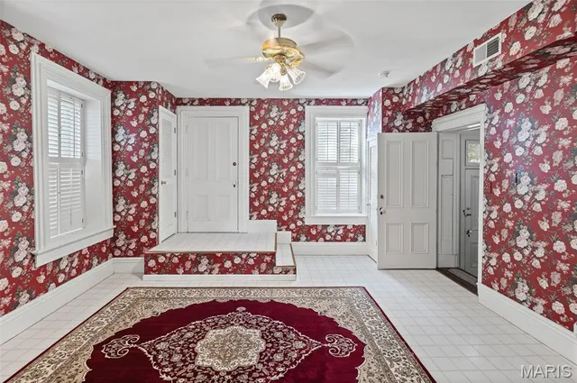 $399,000 | 305 North Hanover Street, Okawville, IL 62271