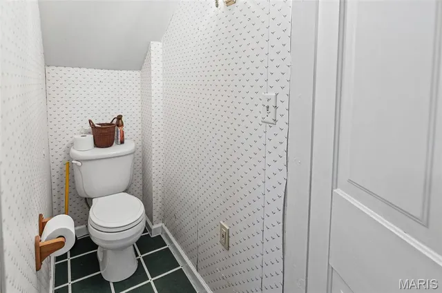 $399,000 | 305 North Hanover Street, Okawville, IL 62271