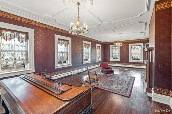 $399,000 | 305 North Hanover Street, Okawville, IL 62271