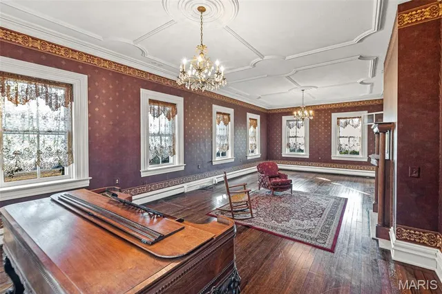 $399,000 | 305 North Hanover Street, Okawville, IL 62271