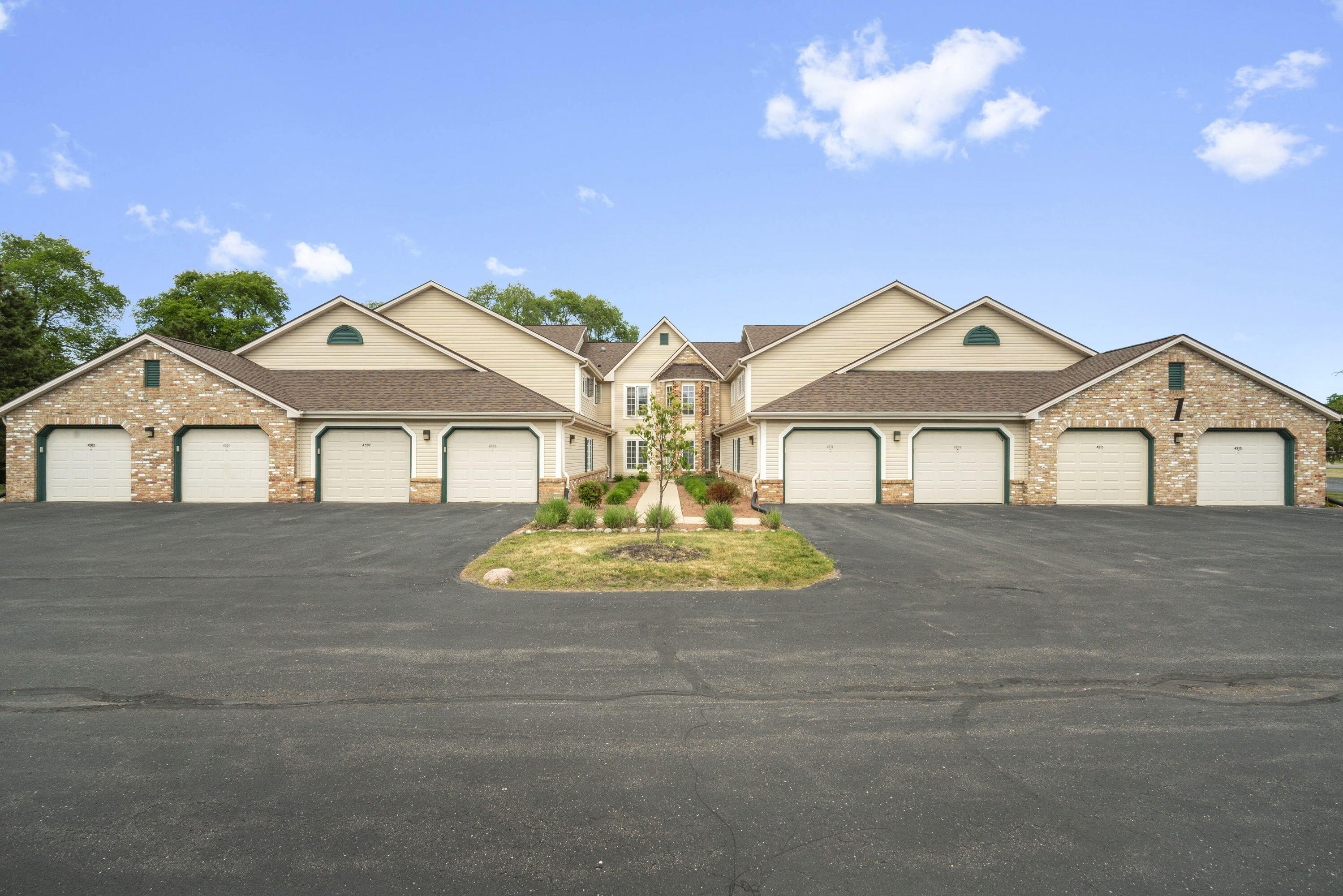 4511 South 124th Street New Berlin, WI 53151 - Photo 22 of 22 2_imgDSC06602