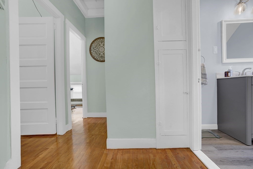 318 Cypress Street Fall River, MA 02720 - Photo 17 of 38