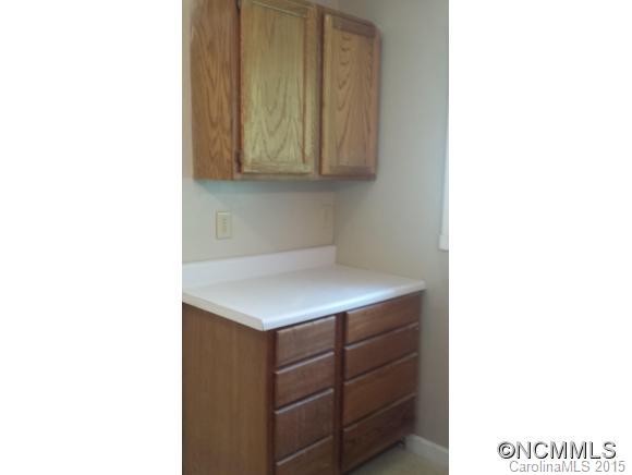 662 Lower Haw Branch Road Marion, NC 28752 - Photo 8 of 20 Gallery Image 8