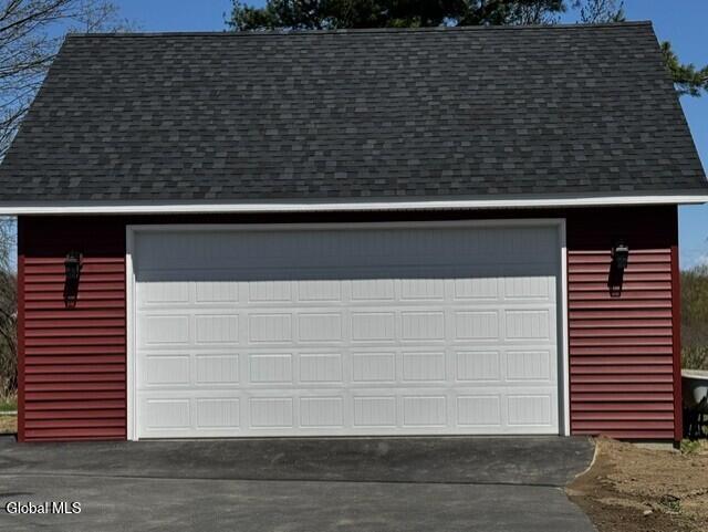 15 Farm To Market Road Halfmoon, NY 12118 - Photo 2 of 10 Garage