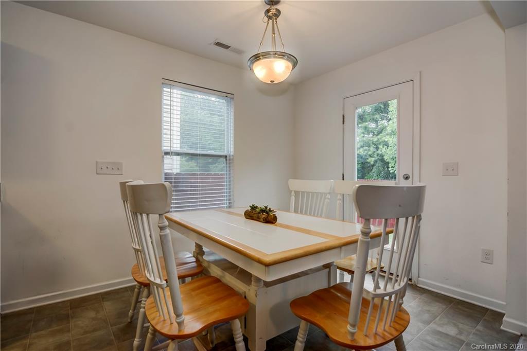 6018 Raisin Tree Lane Charlotte, NC 28215 - Photo 11 of 30 Gallery Image 11