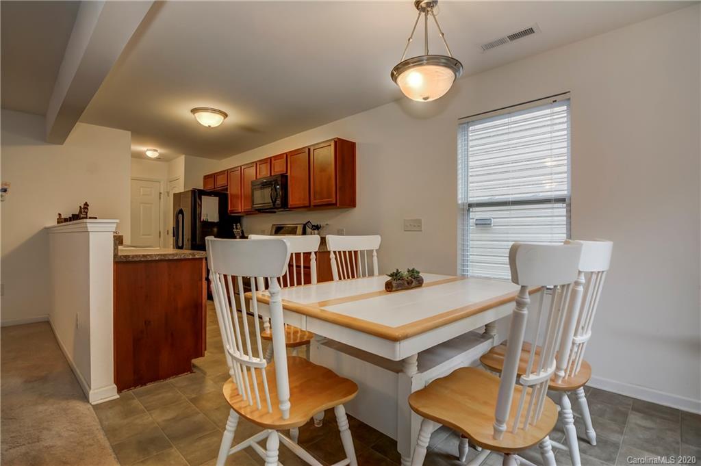 6018 Raisin Tree Lane Charlotte, NC 28215 - Photo 13 of 30 Gallery Image 13