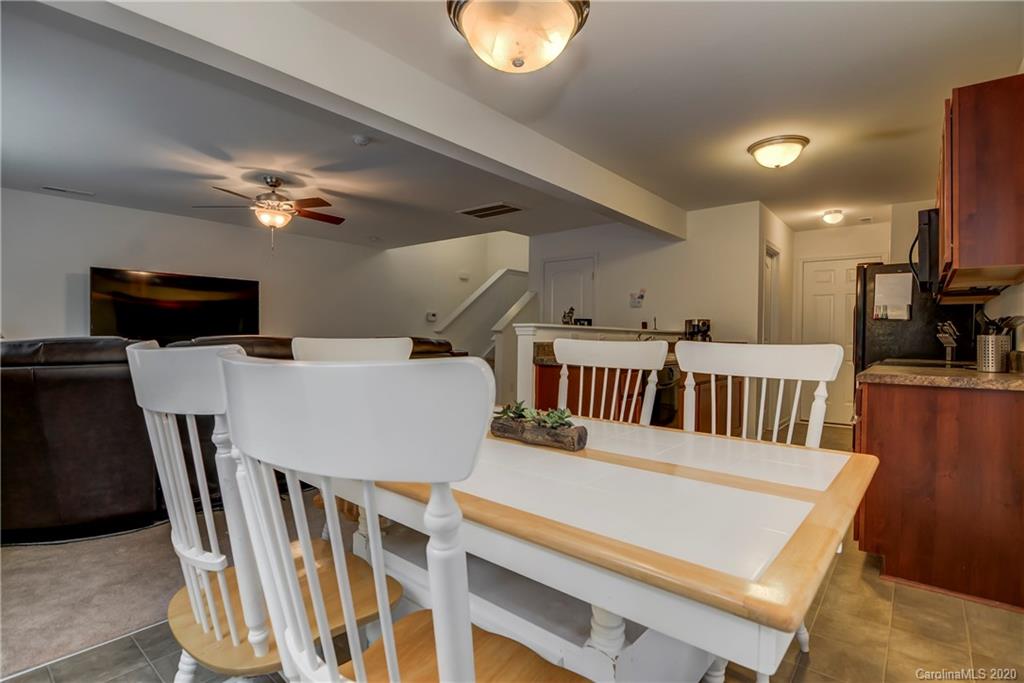 6018 Raisin Tree Lane Charlotte, NC 28215 - Photo 10 of 30 Gallery Image 10