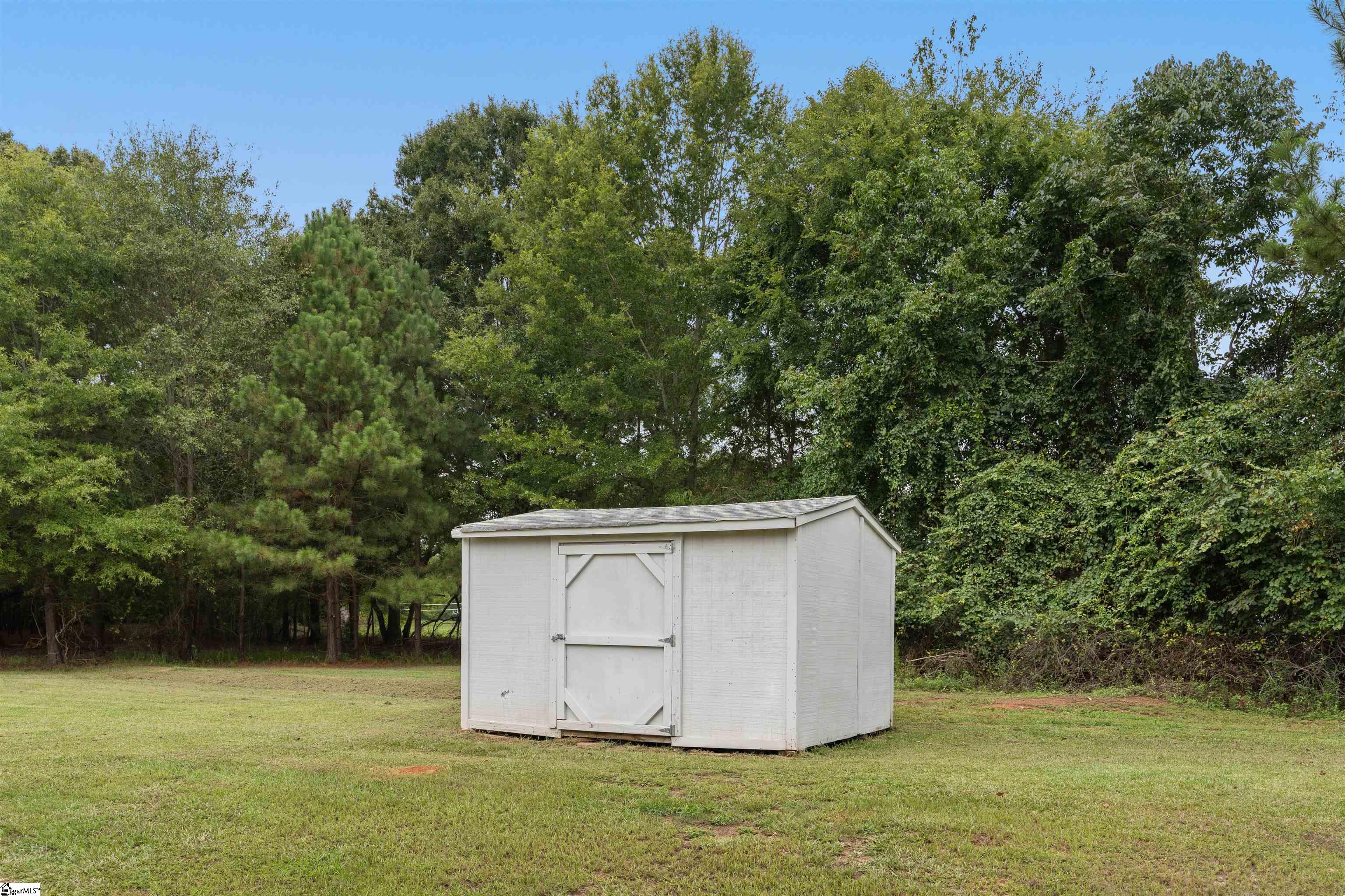 921 Barnado Road Union, SC 29379 - Photo 8 of 31