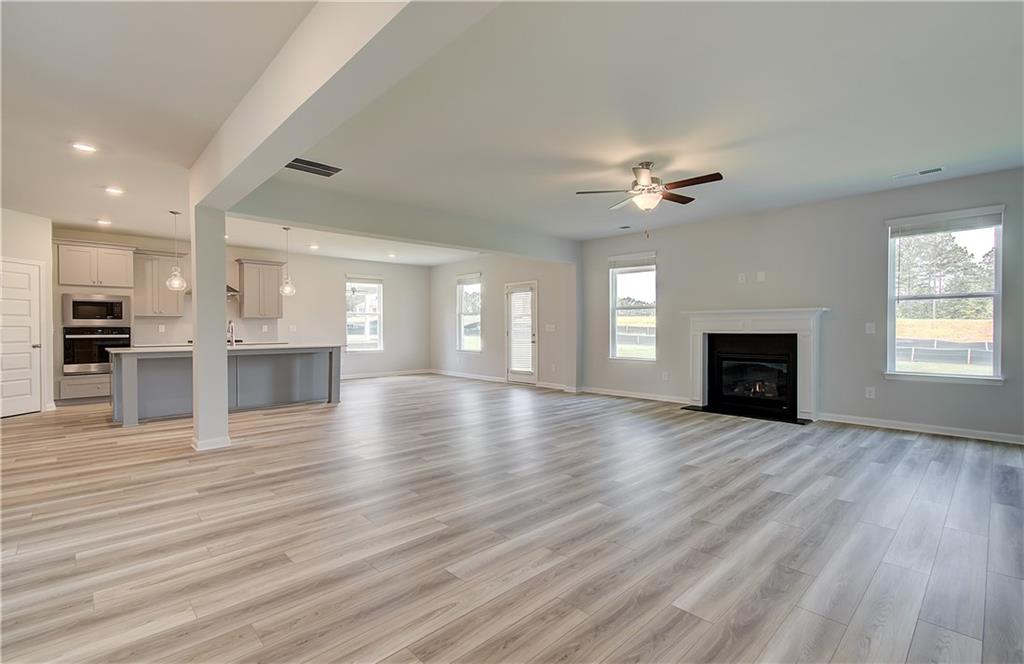 188 Compass Road Hampton, GA 30228 - Photo 9 of 34