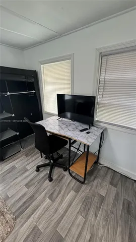 $1,300 | 601 Northeast 4th Court, Unit 7A, Hallandale Beach, FL 33009