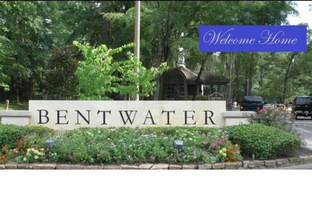 $739,500 | 114 Bentwood Drive, Montgomery, TX 77356