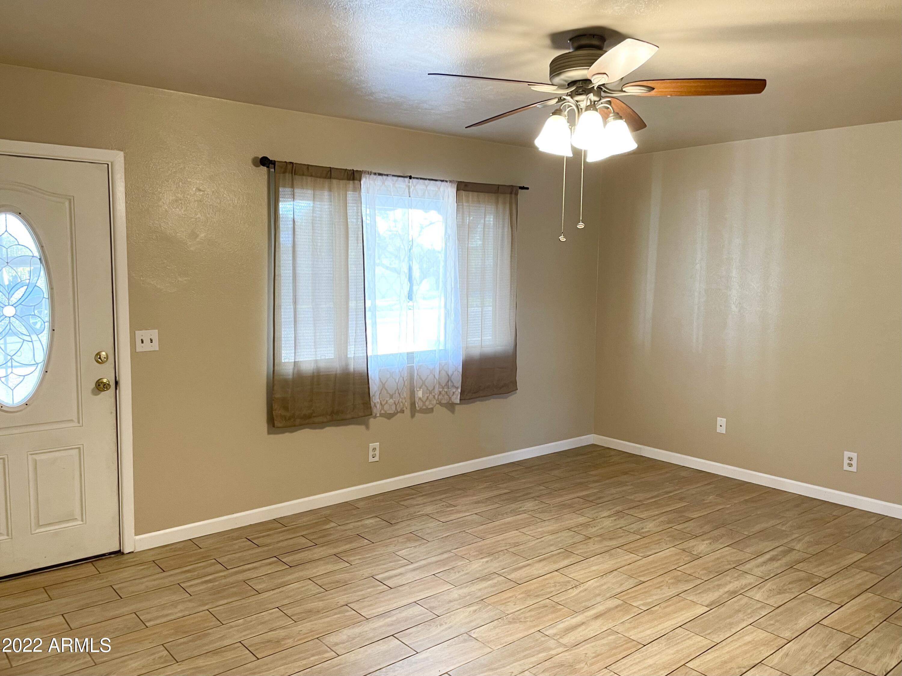 3038 West Bloomfield Road Phoenix, AZ 85029 - Photo 3 of 31 03
