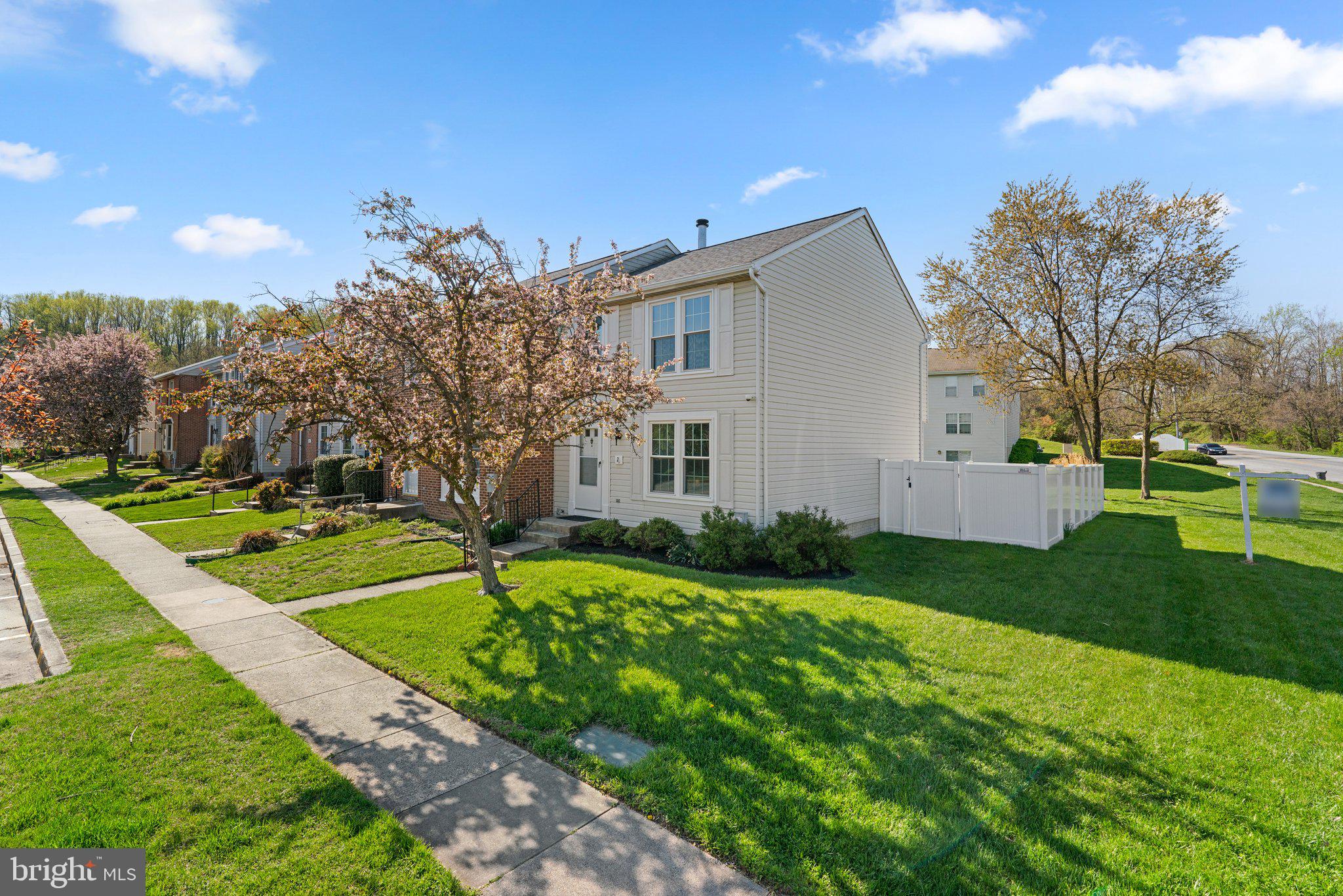 2 Ramsgate Court Halethorpe, MD 21227 - Photo 25 of 30 a house view with a garden space