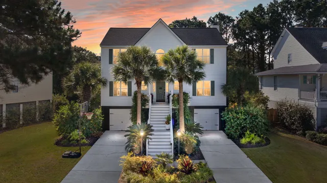 $939,900 | 1365 Black River Drive, Mount Pleasant, SC 29466