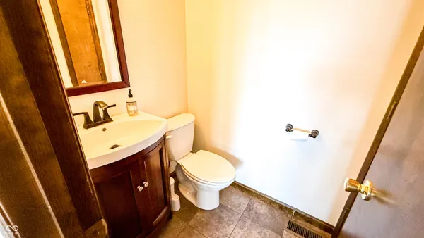 $594,900 | 7000 South Us Highway, Freedom, IN 47431