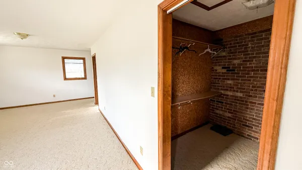 $594,900 | 7000 South Us Highway, Freedom, IN 47431